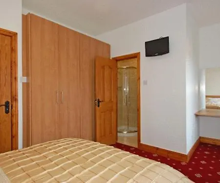 בית הארחה Abbington House
